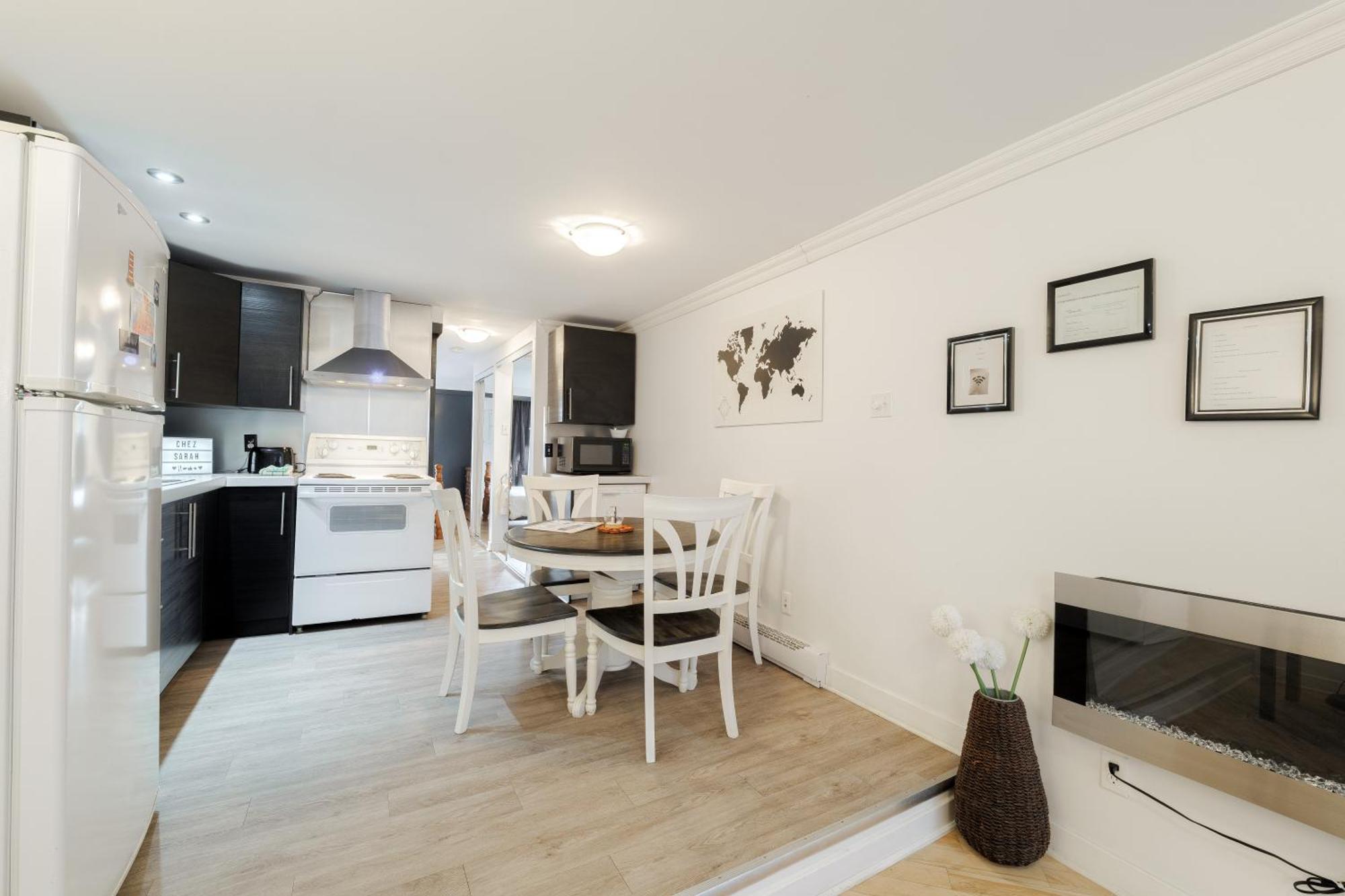 Apartamento Chez Sarah: Montreal Themed Cozy Loft Exterior foto